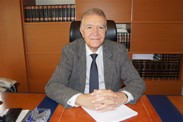 Charles Airut